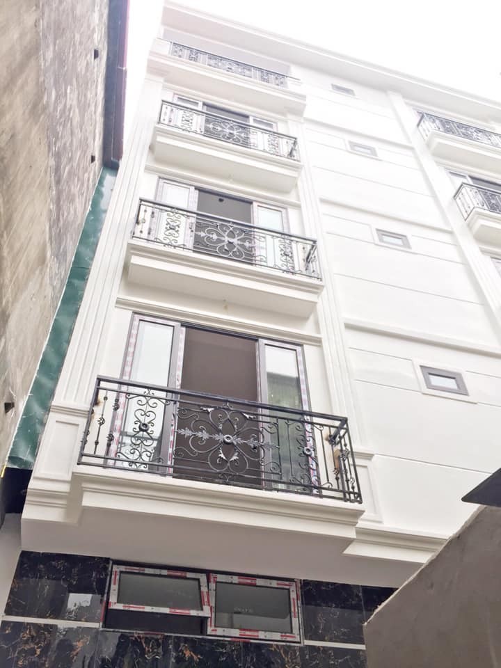 Bán Nhà Hoàng Mai mà cứ ngỡ nhà Vinhome nhà ngõ 169 Đường Hoàng Mai,oto quay đầu cách 10m 5T, dt 32M2, lh 0913458362