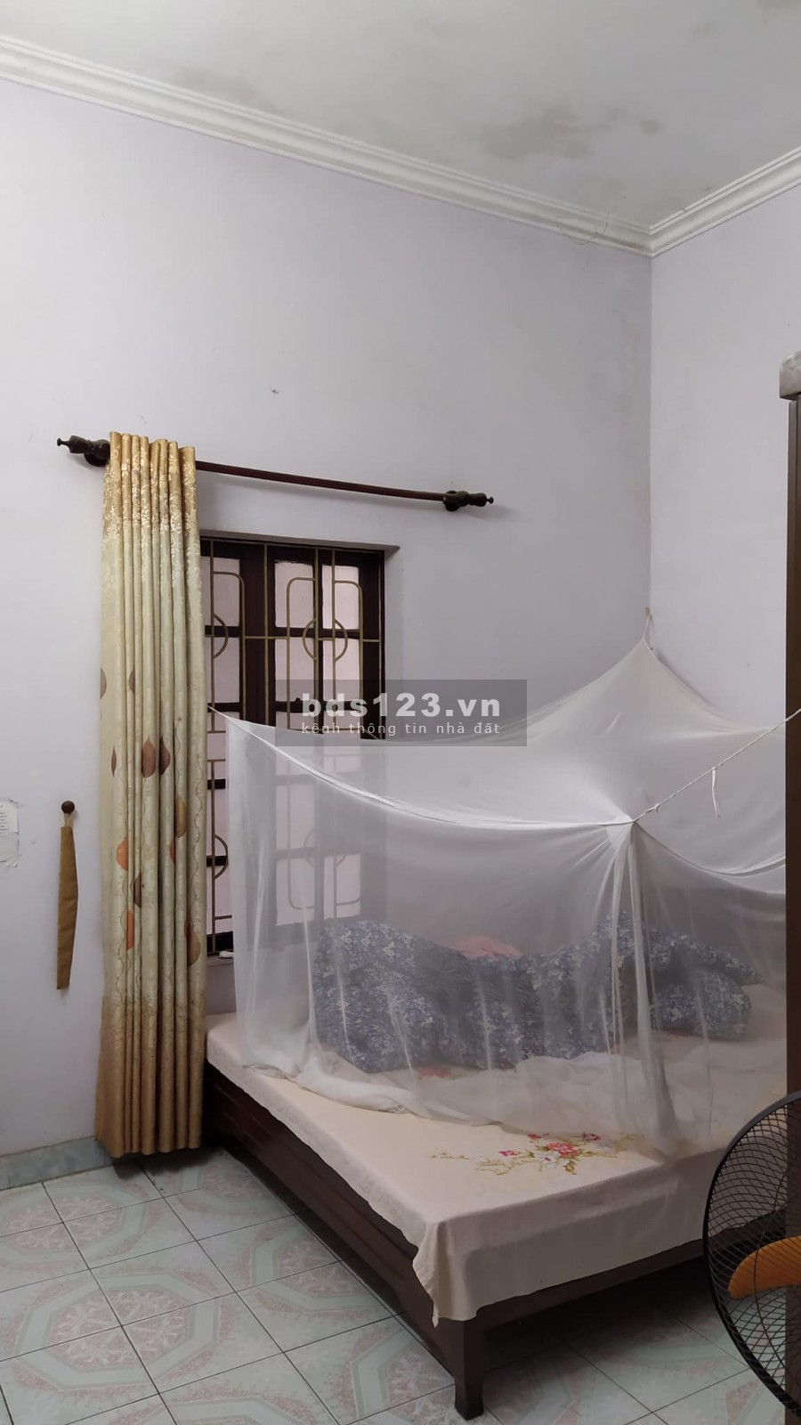 Bán Đất Tặng Nhà Nhà Phố Nguyễn Văn Cừ, 75m2 X 3.5 tầng, Mt: 6.8m Giá chỉ 3.7 tỉ