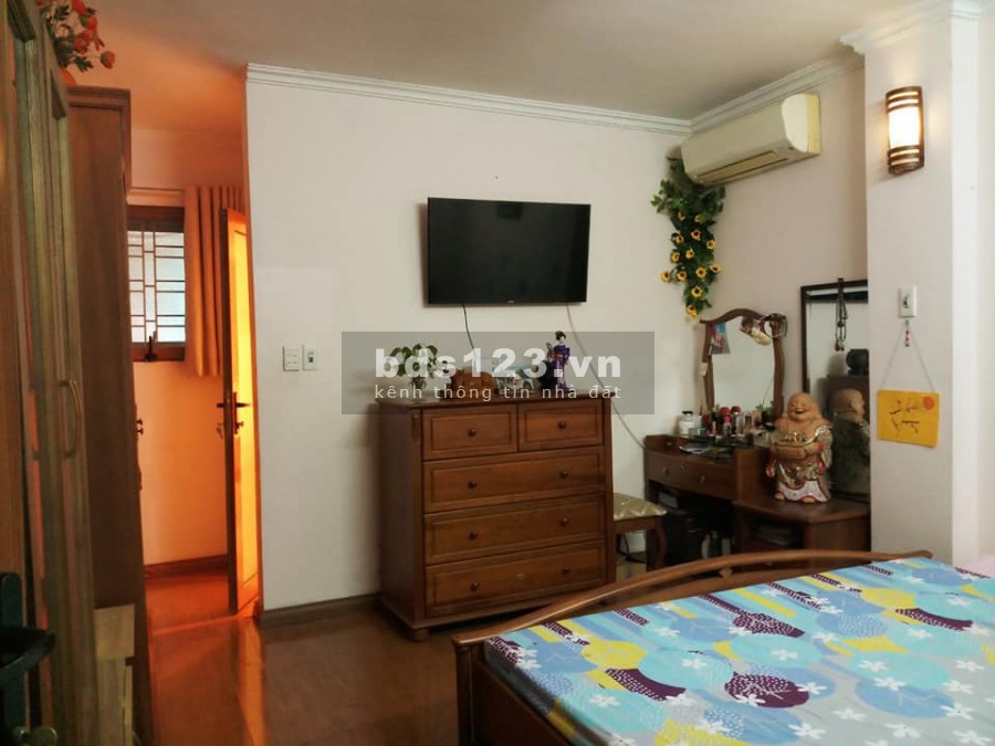 BÁN NHÀ MẶT PHỐ NAM TỪ LIÊM 63M KINH DOANH VỈA HÈ 12 TỶ 5 0978439490