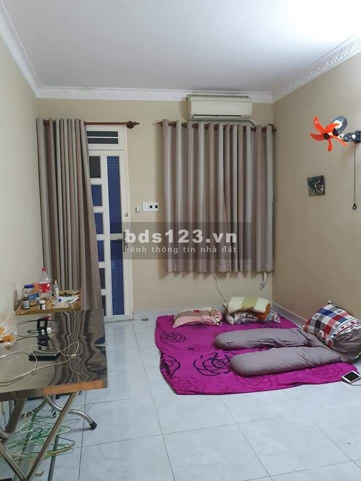 Bán gấp nhà hẻm nguyễn thái sơn có sân chơi cho trẻ em