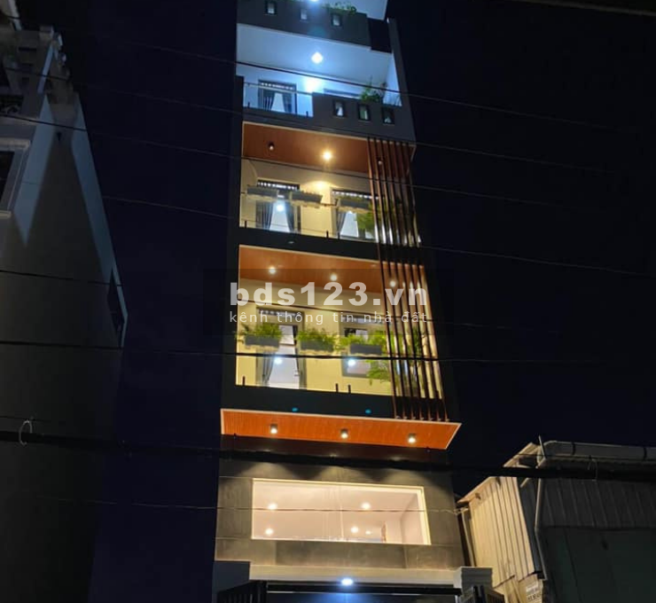 Nhà mặt tiền 5 tầng ngay ngã tư phường 6, Gò Vấp diện tích 250m2 giá 7,8 tỷ TL.