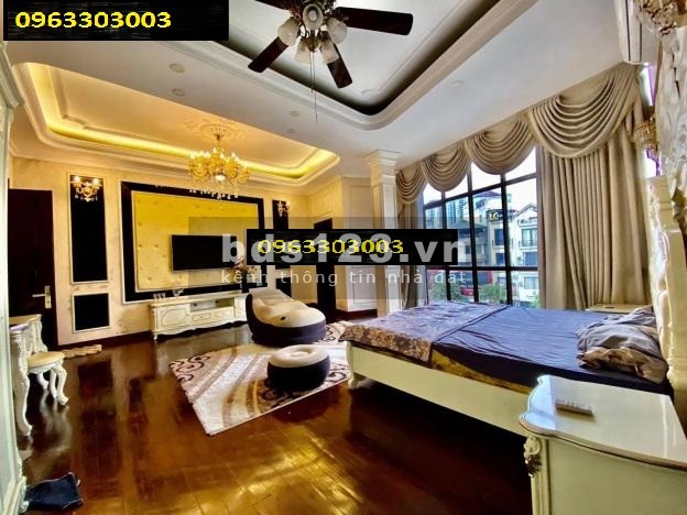 cần bán căn nhà. Mặt phố Kim Ngưu, vỉa hè rộng,mặt tiền 7m giá 18 tỷ.