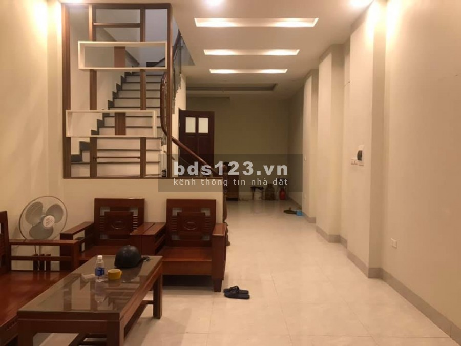 SIÊU PHẨM NGỌC LÂM, Ô TÔ ĐỖ CỔNG, HAI MẶT THOÁNG, VỀ Ở NGAY 40m2 x 4T nhỉnh 2.5 Tỷ