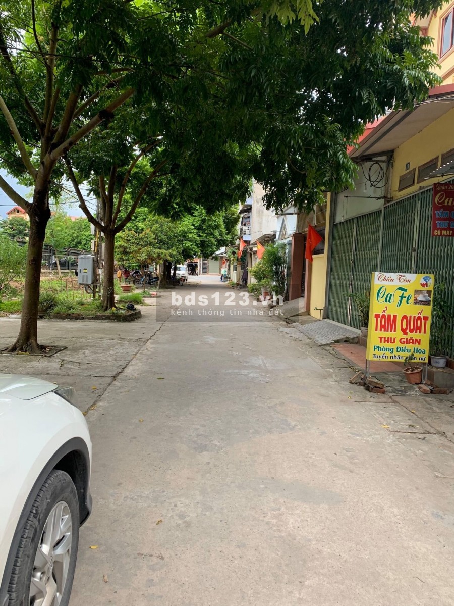 Bán đất Đa Tốn Lô góc vuông vắn 55m2 Đường nhựa ô tô qua. LH 0982852808