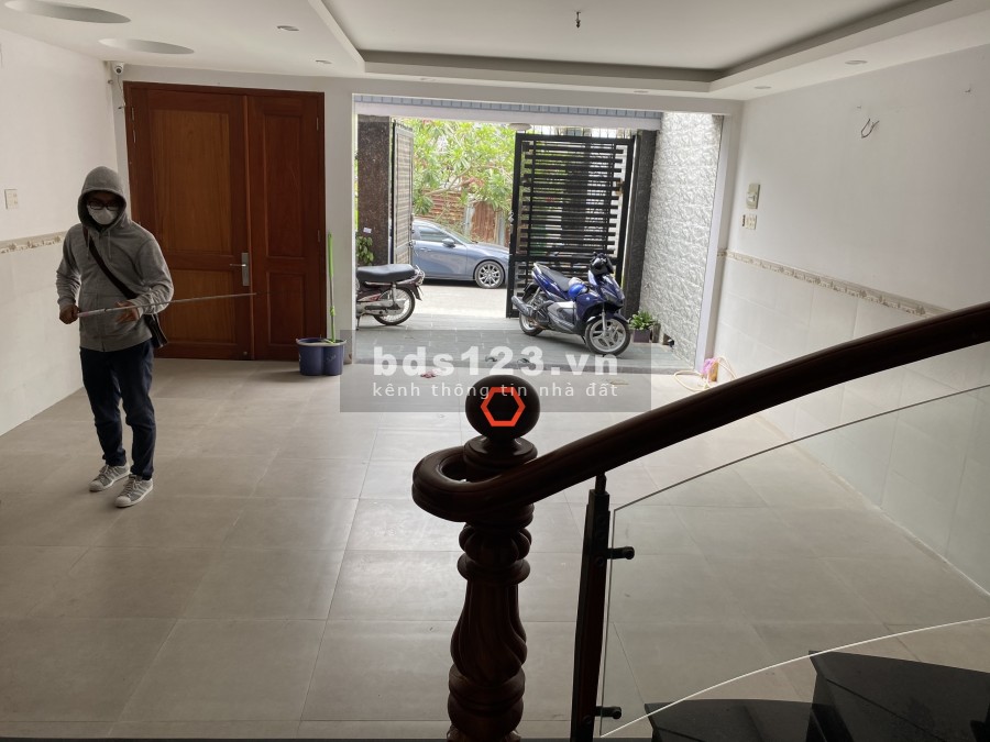 Nhà HXT Đặng Thuỳ Trâm 6x20m Trệt lửng, 3lầu. 32tr.