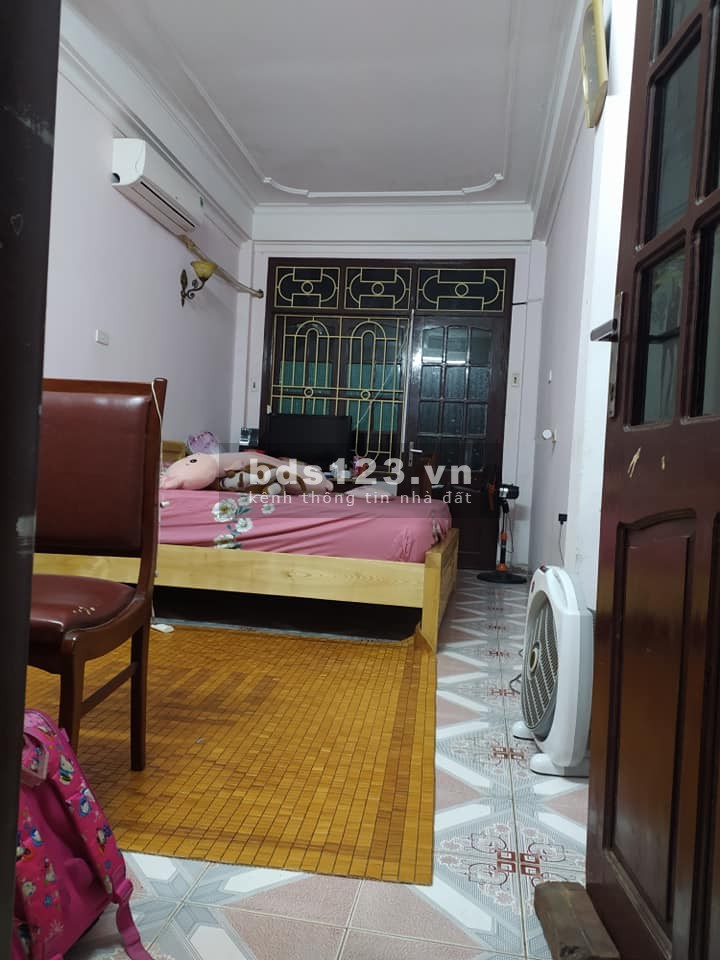 SIÊU RẺ NHỈNH 2 TỶ CÓ NGAY NHÀ TRUNG TÂM HÀ NỘI Ô TÔ ĐỖ CỬA NỞ HẬU