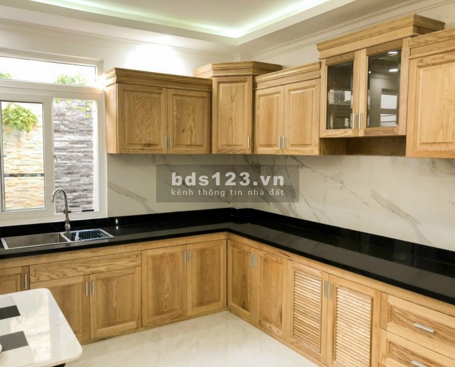 Nhà mặt tiền 4 tầng Nguyễn Hồng Đào. Gần Chợ Bàu Cát. Tân Bình. 15,5 tỷ