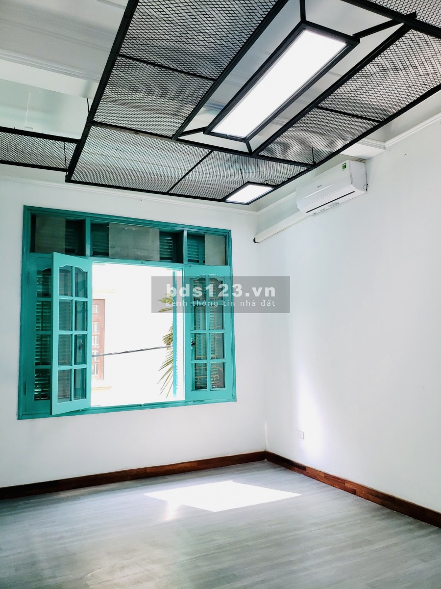Cho thuê văn phòng số 42, ngõ 178 Giải Phóng, view hồ Phương Liệt