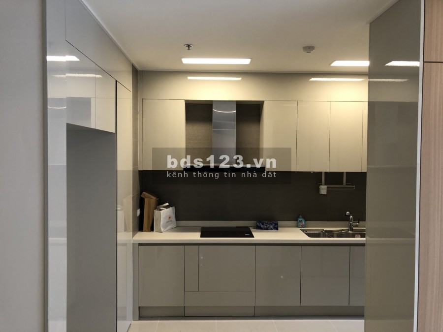 Bán Căn Hộ Starlake tầng cao 98m2 2 phòng ngủ giá tốt