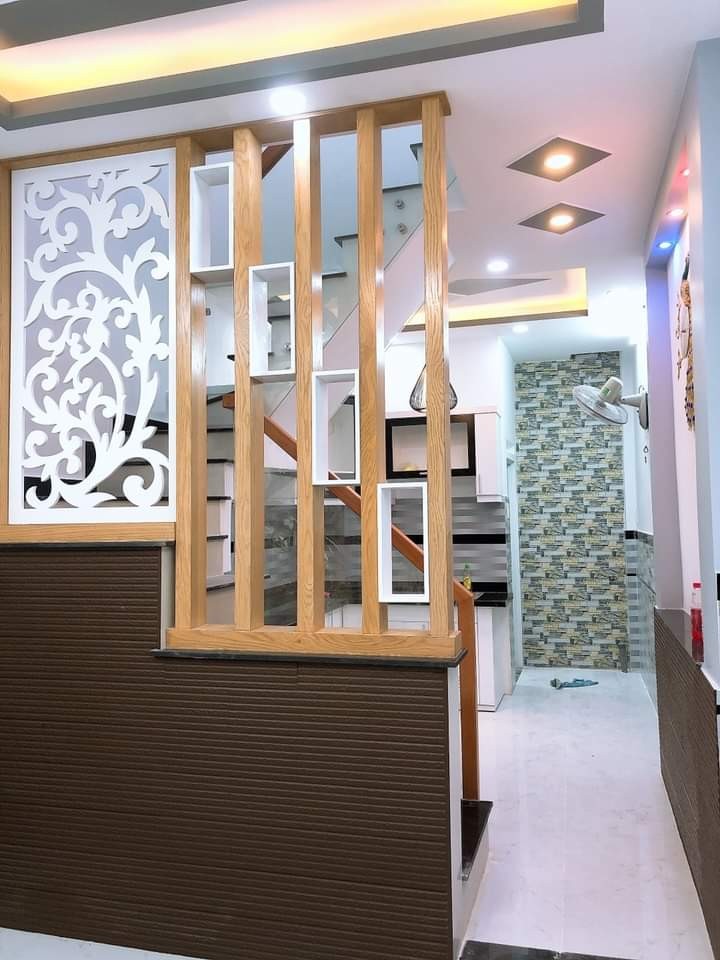 Nhà bán hẻm đường số 18, DTSD: 80m2, 2 Tâng, nhà mới 100%, hẻm xe hơi, giá 1.7tỷ