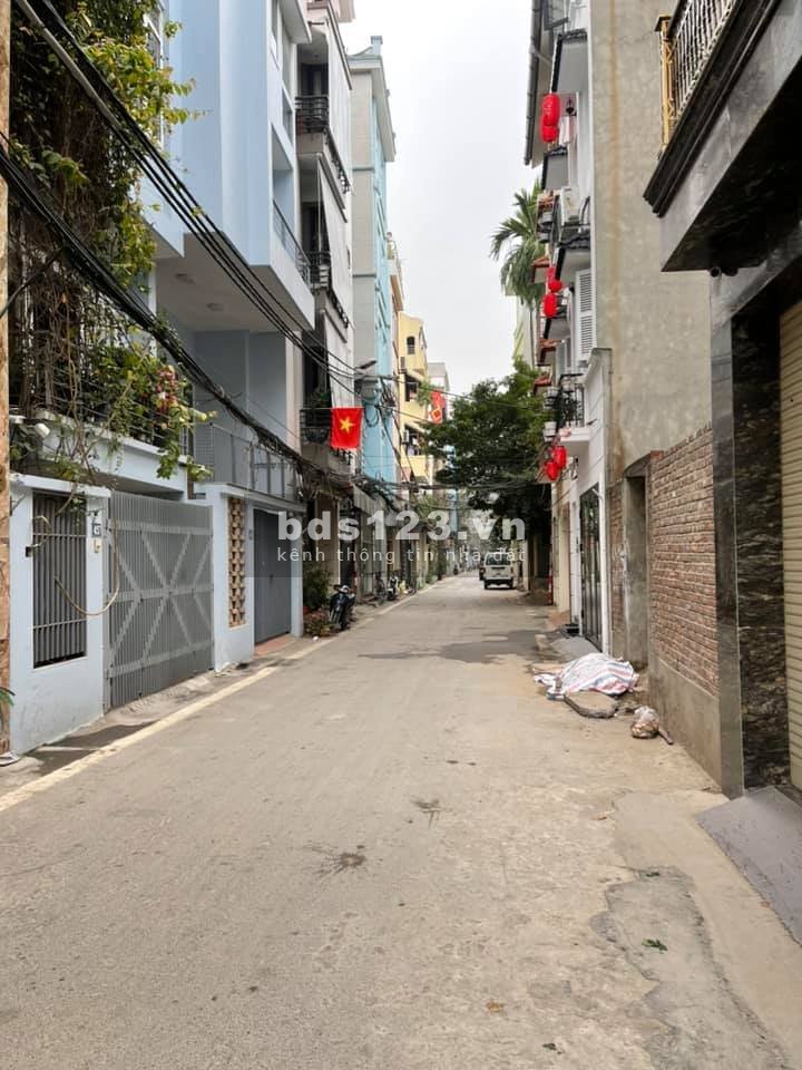 Bán đất Phân Lô Tứ Liên 4,75 Tỷ, MT3m x 39m2, Ngõ thẳng tắp Kinh Doanh tốt