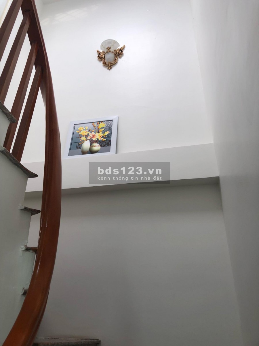 Cần bán nhà phố Định Công , quận Hoàng Mai , 36m2 , ngõ rộng , chỉ 3tỷ5 .