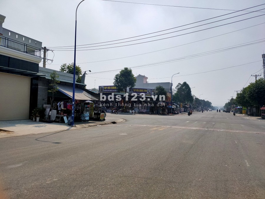 Đất MT Chợ 487m2 Thổ cư Nằm Trong Khu Đô Thị Mới