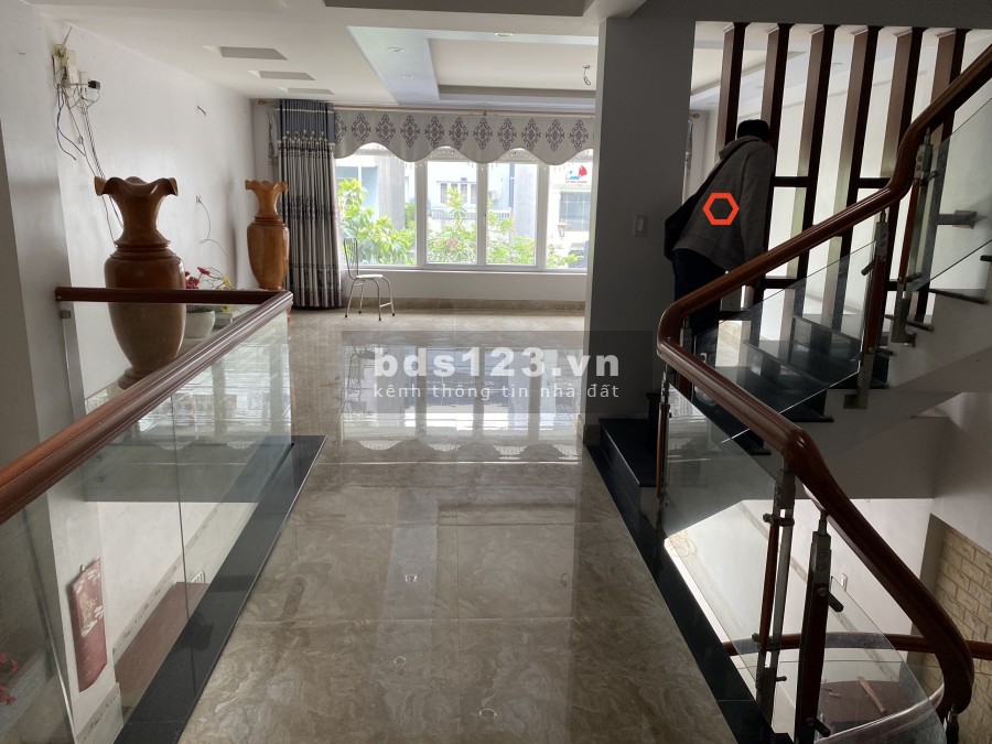 Nhà HXT Đặng Thuỳ Trâm 6x20m Trệt lửng, 3lầu. 32tr.