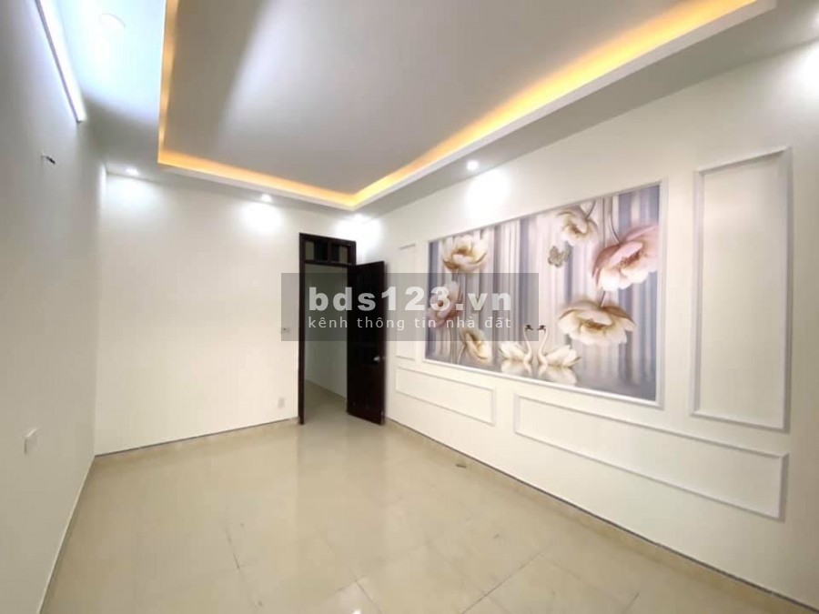 MẶT NGÕ THÔNG KINH DOANH NHỎ 50M RA Ô TÔ TRÁNH