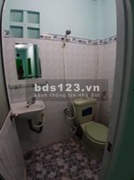 Ngộp Bank bán ngay nhà Nguyễn Thần Hiến chỉ 2.8 tỷ 31m2 lô góc nở hậu 0931392801 Diễm Nhà Thổ Cư