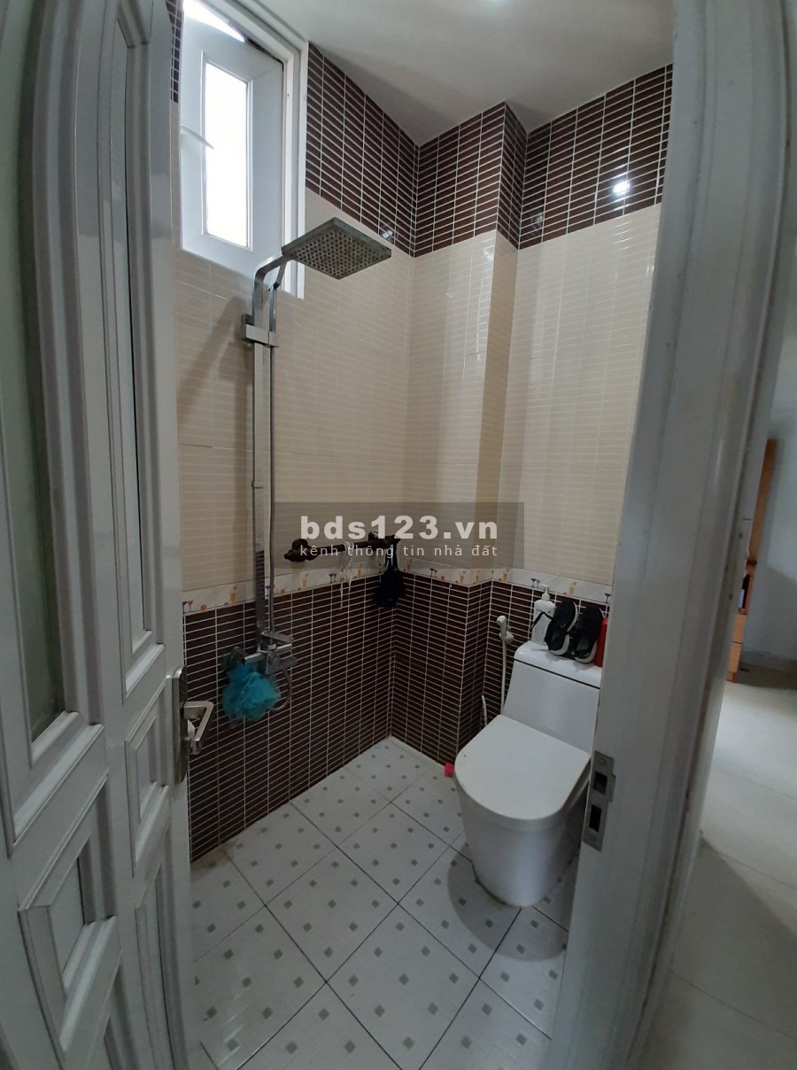 Nhà lủy bán bích 1 trệt 1 lầu 45m2 chỉ 4ty3