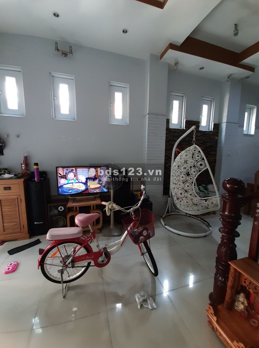 Nhà lủy bán bích 1 trệt 1 lầu 45m2 chỉ 4ty3