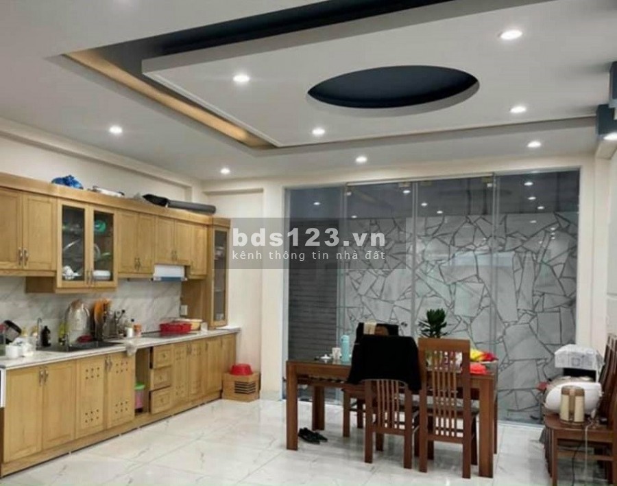 Bán nhà mặt phố Tây Sơn, vỉa hè, ô tô, KD. 70m2 MT5.5m nhỉnh 15 tỷ