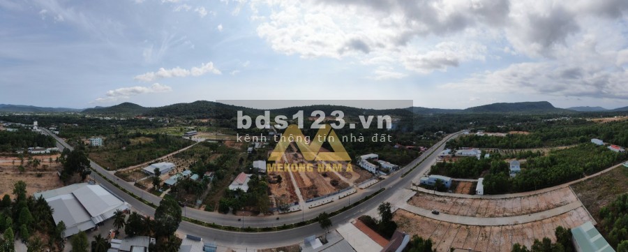 ĐẤT "VÀNG' PHÚ QUỐC, MẶT TIỀN ĐƯỜNG LỚN SẦM UẤT-NGUYỄN TRUNG TRỰC-ĐẤT THỔ-SỔ SẴN.
