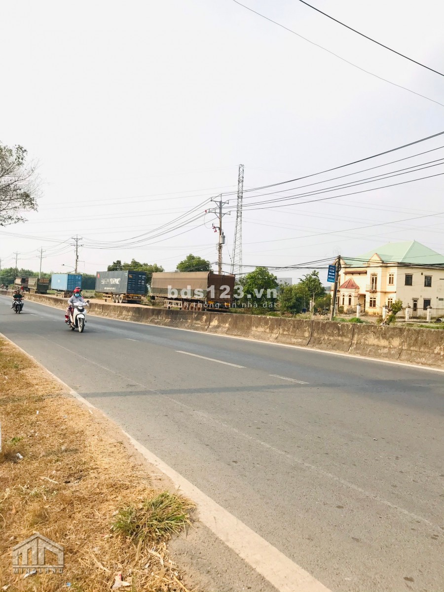 Bán lô đất mặt tiền kinh doanh dt: 22x82m nằm trên Quốc lộ 22, huyện Gò Dầu, Tây Ninh