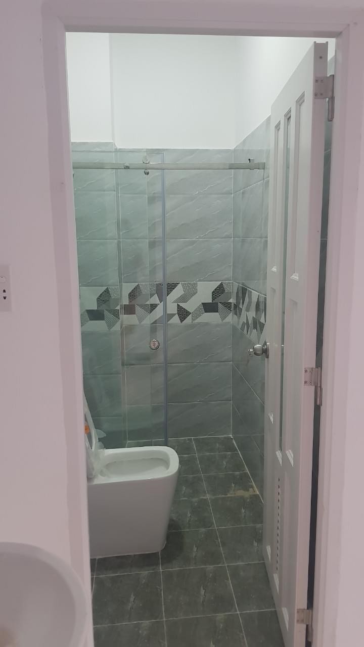 Bán nhà vòng xoay Nguyễn Trọng Tuyển Lê Văn Sỹ 72m2 4T giá 9.2 tỷ TL