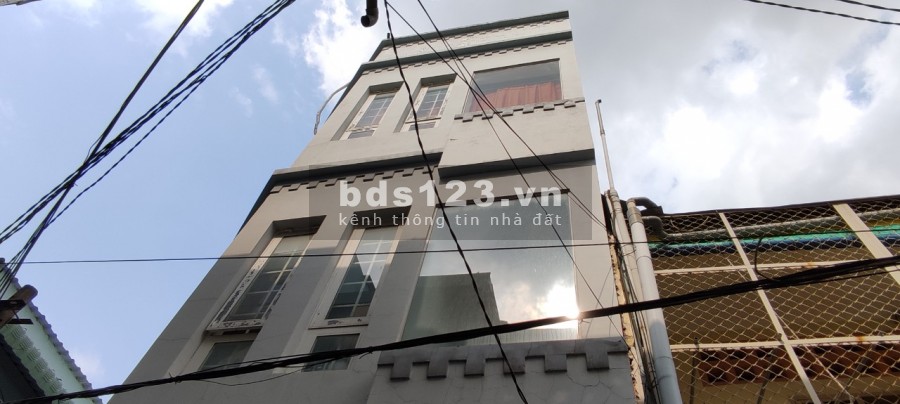 Bán nhà gấp Tân Phú, to như Dinh 86m cực khủng , giá rẽ , 5.5 tỷ.