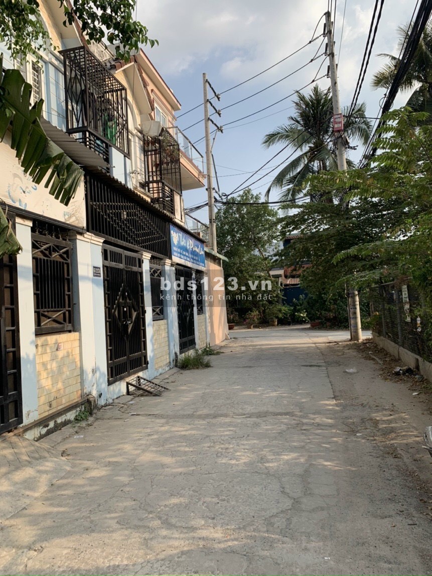 Nhà quận 12 Thạnh Xuân 33, sổ hồng riêng, đường xe hơi dân cư hiện hữu