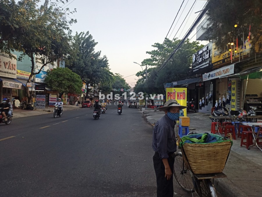 Cho thuê cửa hàng kinh doanh, văn phòng công ty nhỏ diện tích 100m2 đường Lê Hồng Phong