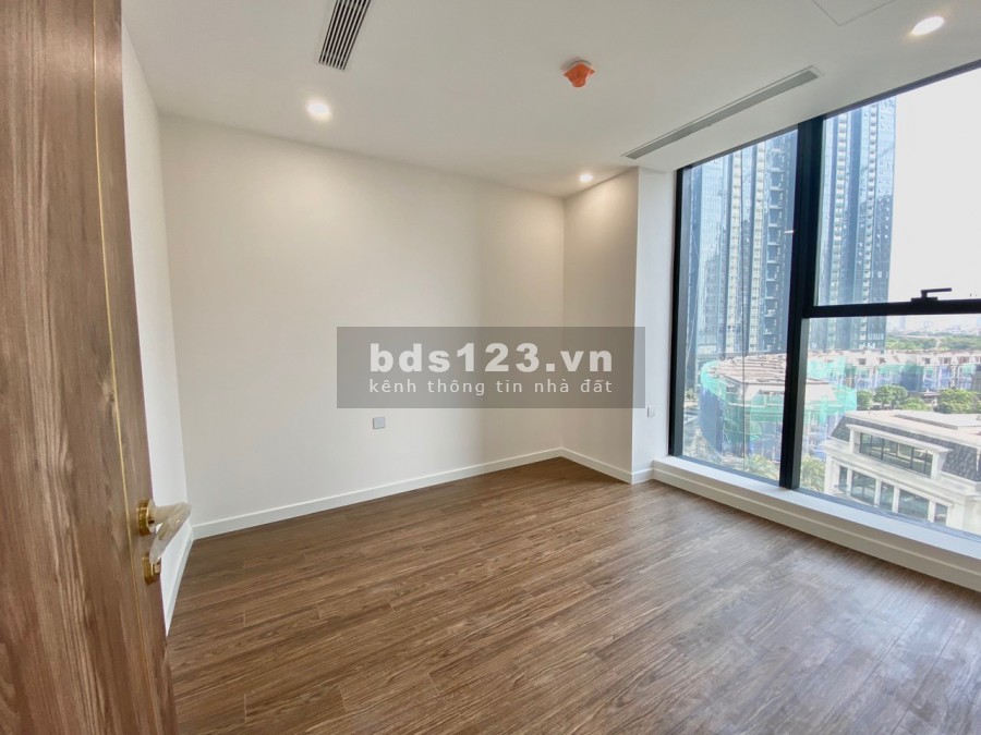 Cắt Lỗ 73m2 Sunshine City (2 ngủ + 2 WC) Tầng trung nguyên bản CĐT Giá: 3 tỷ (bao phí)