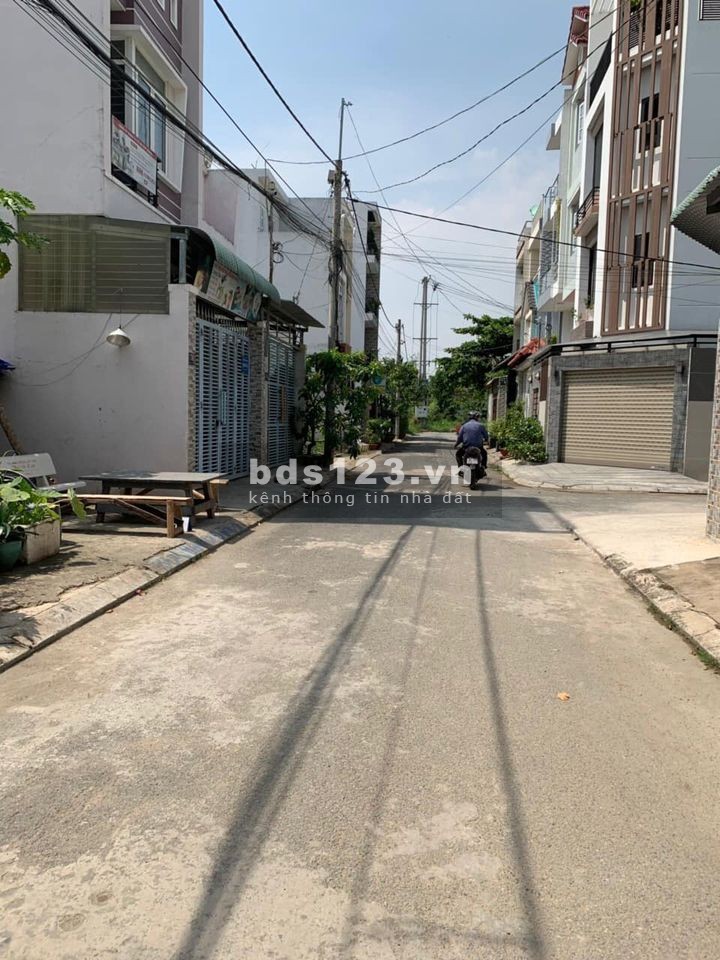 Nhà 1T1L 80m2 HXH Long Trường, quận 9