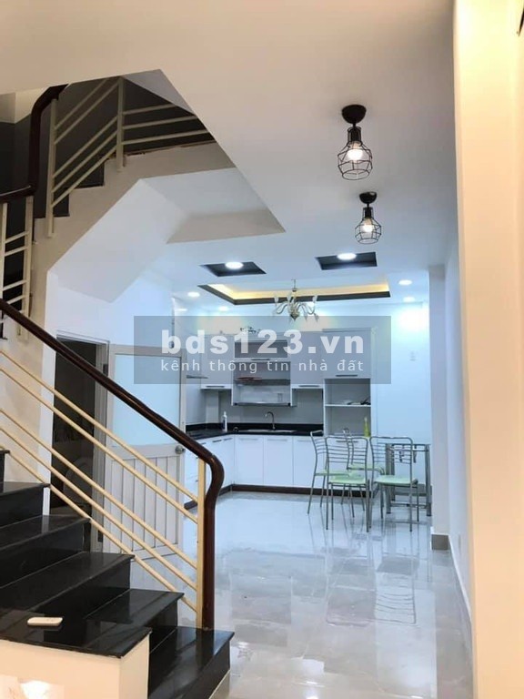 Sát Quận 1-Võ Duy Ninh,đang cho thuê 10tr/tháng, DT 27m2 ,0903428326