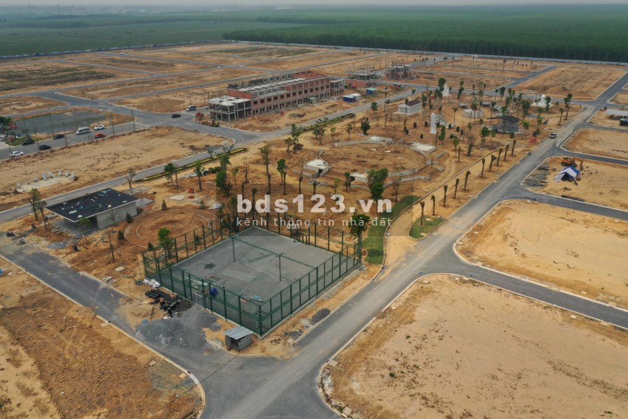 Century city nằm ngay trung tâm thành phố Long Thành cách sân bay Quốc tế 2km