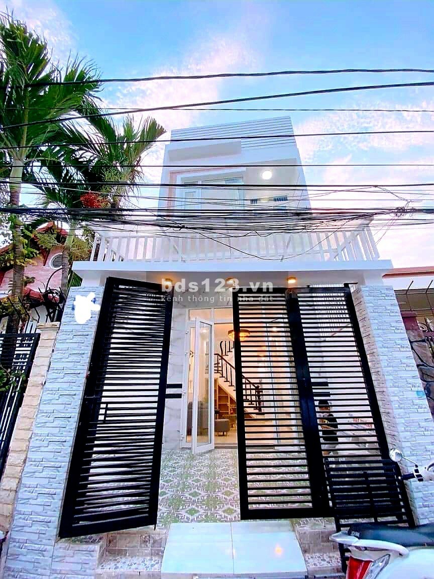 Chính Chủ, Cần Bán Gấp Nhà Sổ Hồng Riêng, 80m2, 900TR.