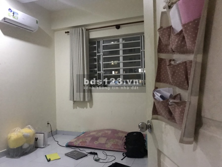 Cần bán căn hộ Lê Thành Block B, dt 83m2, 2 phòng ngủ, sổ hồng