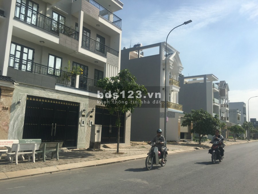 Thông báo thanh lý đất nền giá rẻ khu Bình Chánh, gần khu Tên Lửa, pháp lý đầy đủ
