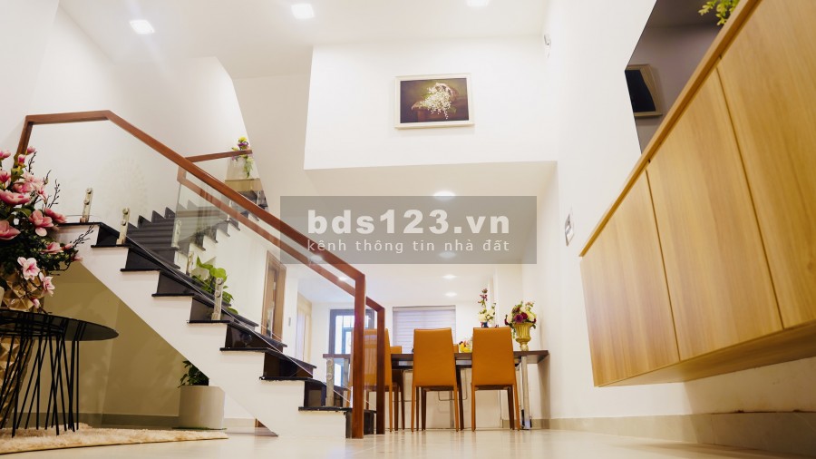 Chủ chuyển qua nước ngoài định cư cần bán nhanh căn nhà An Cựu City giá bán chỉ 2.2 tỷ