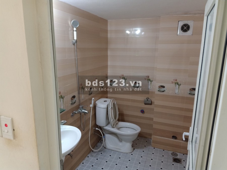 Nhà tự xây Phương Canh, Nam Từ Liêm 15m có bãi đỗ ô tô, 32M 4 Tầng 2,2 tỷ