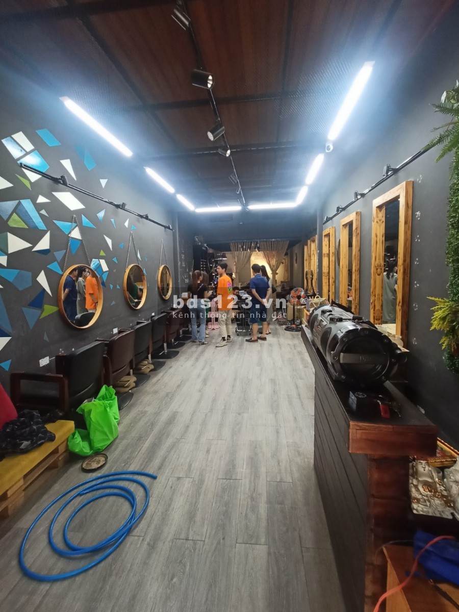 Cho thuê cửa hàng kinh doanh, văn phòng công ty nhỏ diện tích 100m2 đường Lê Hồng Phong