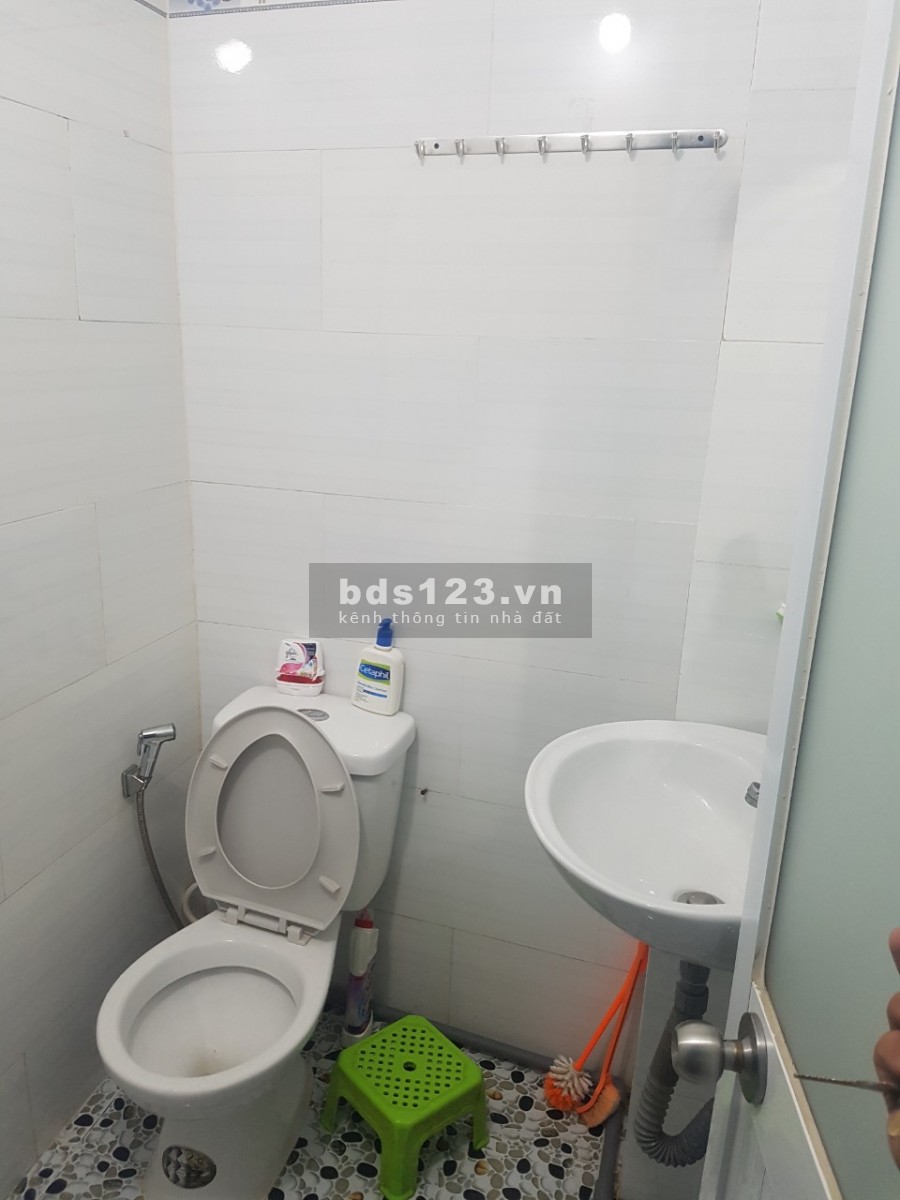 Nhà VB đất thổ cư có GPXD, hoàn công đầy đủ, hẻm xe hơi 3.2x12m