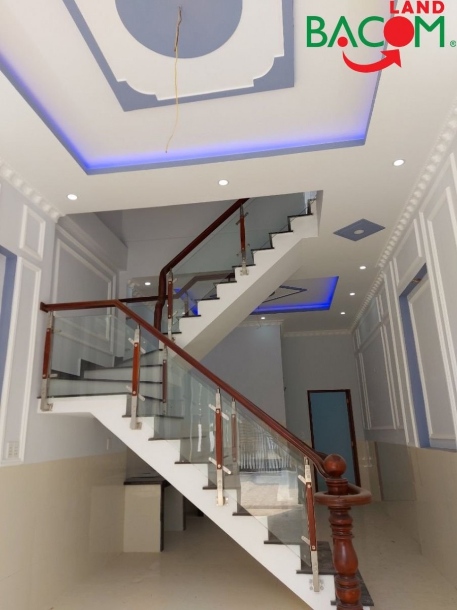 Nhà 1 lầu Bửu Hòa, sổ riêng hoàn công, gần cầu Ghềnh, chỉ cần 990tr là dọn về ở ngay, đường ô tô 2 chiều