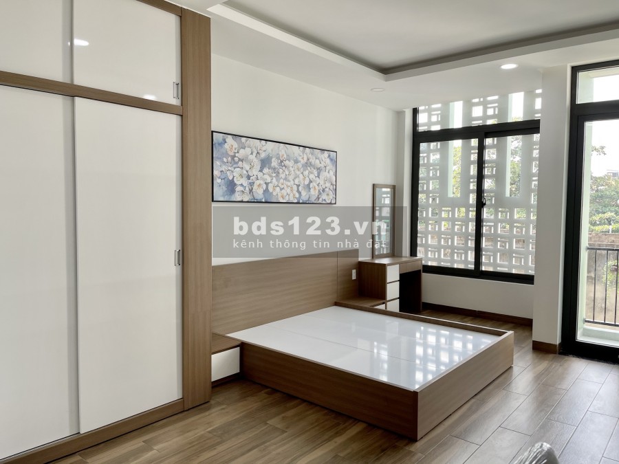 Bán GẤP nhà HXH Nguyễn Văn Nghi, P7, Gò Vấp, 4x12m, 1 trệt, lửng, 2 lầu, ST, 7.25 tỷ