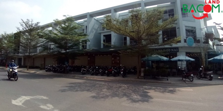 Bán SHOPHOUSE 1T2L ,Mặt Tiền Đ.Nguyễn Bảo Đức, DTSD: 207 m2 Chỉ : 7tỷ 180tr