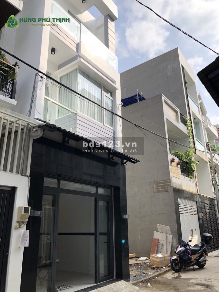 Bán nhà 1 trệt 2 lầu đường số 8 phường Hiệp Bình Phước liền kề kdc Hồng Long có garaoto