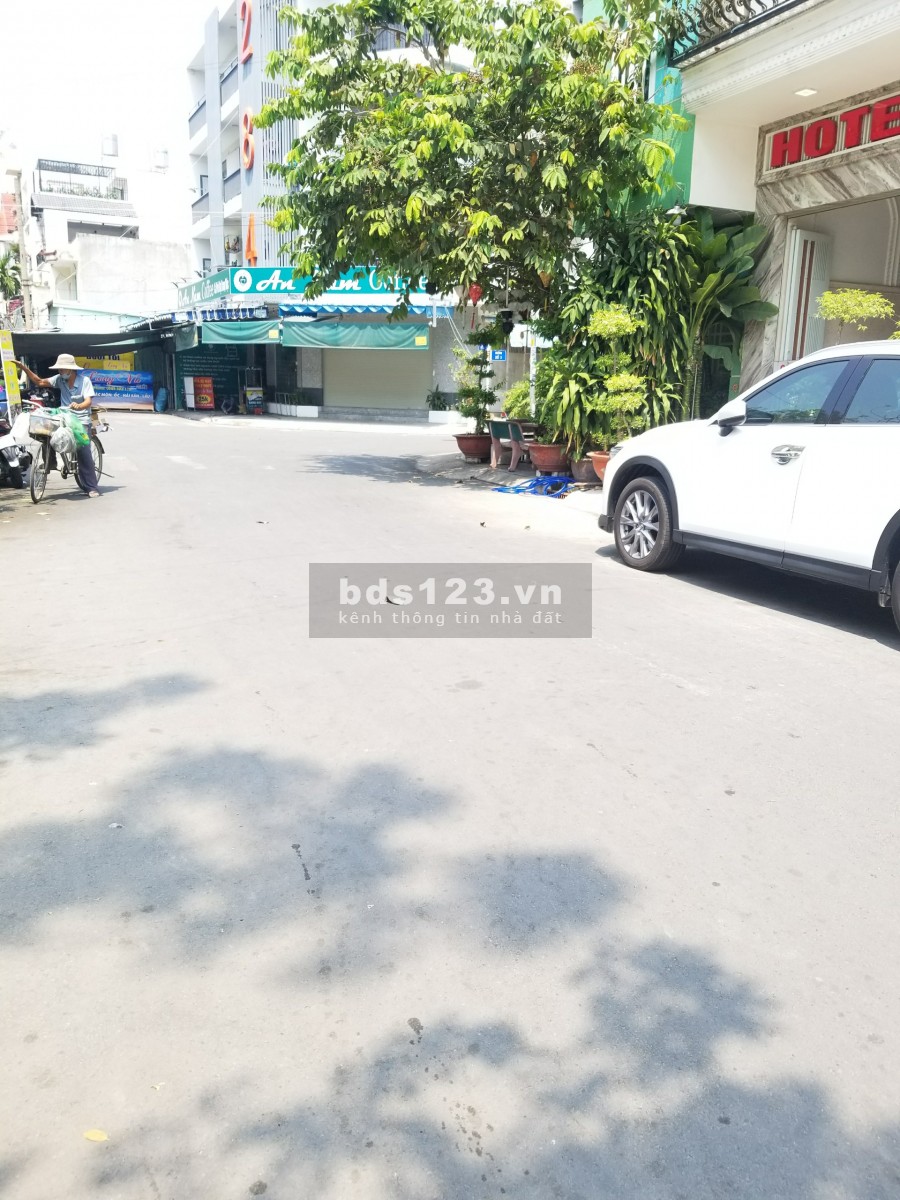 Cho thuê mặt bằng 100m2 đường Phạm Hữu Lầu 8 triệu, Quận 7
