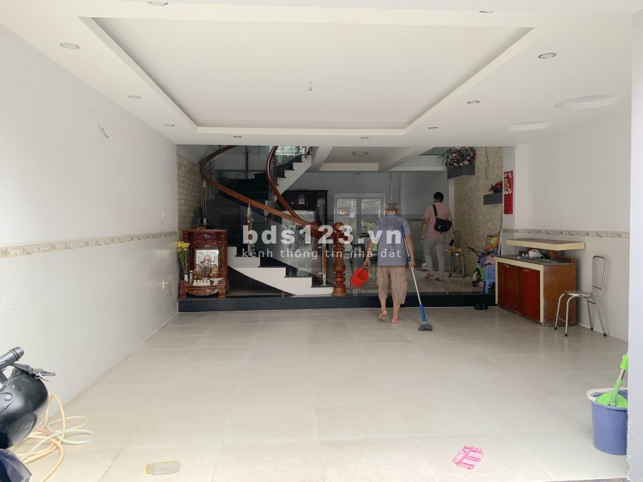 Nhà khu Bình Lợi 6x20, T_3L gồm 5Pn + 6wc, có gara ô tô, nhà đẹp sang trọng cao cấp.