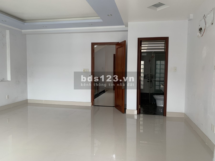Nhà khu Bình Lợi 6x20, T_3L gồm 5Pn + 6wc, có gara ô tô, nhà đẹp sang trọng cao cấp.
