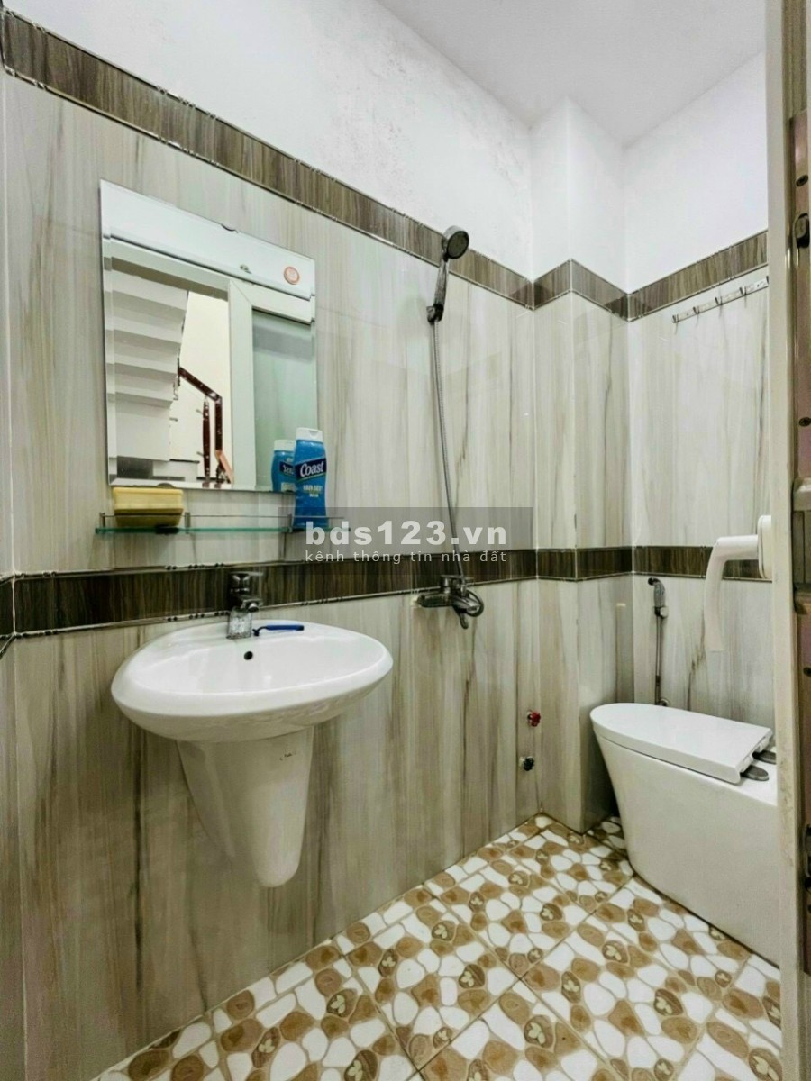 Nhà xây năm 2017, 1 lầu, 56m2 giá 670 triệu đường Hà Đặc, Trung Mỹ Tây, Q12.