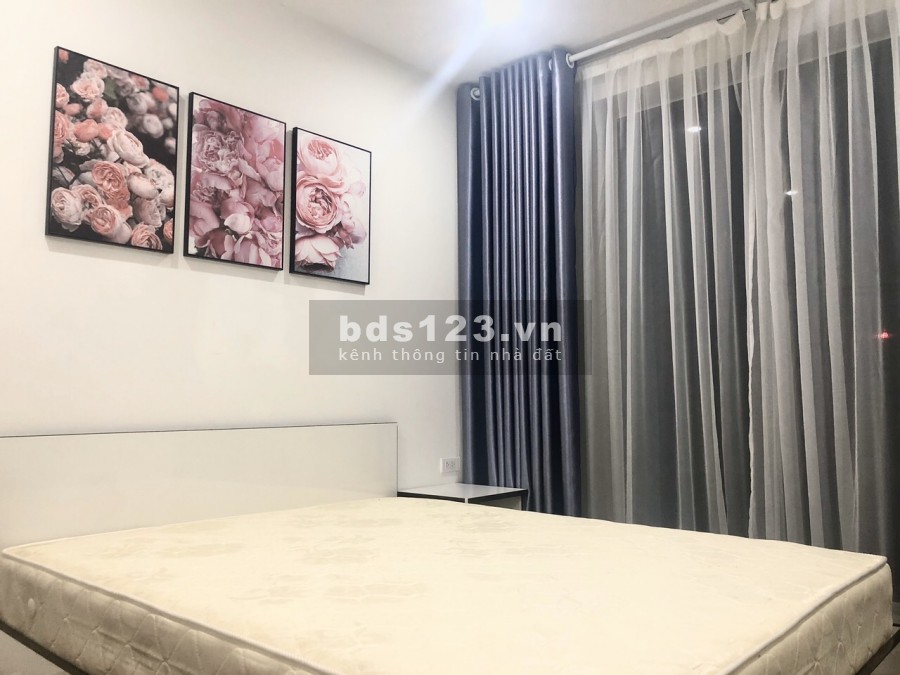 Cho thuê chung cư Goldmark City 136 Hồ Tùng Mậu 83m 2PN 2WC Full nội thất.L/H :0963146006