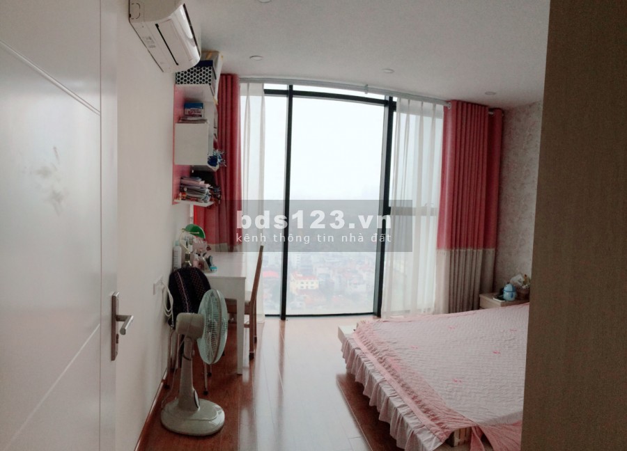 Cho thuê căn hộ Golden Land-Hoàng Huy đường Nguyễn Trãi, 96m2 2 ngủ, full nội thất. LH: 0932477586